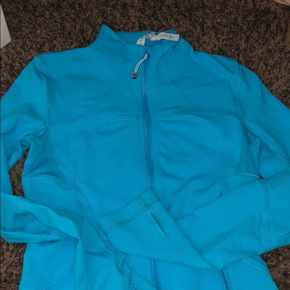 Lululemon jacket 💙 - Picture 2 of 3